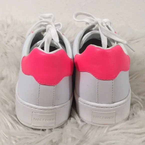 Marc Fisher Saria Lace-Up Sneaker Size 9.5 New - Picture 4 of 7